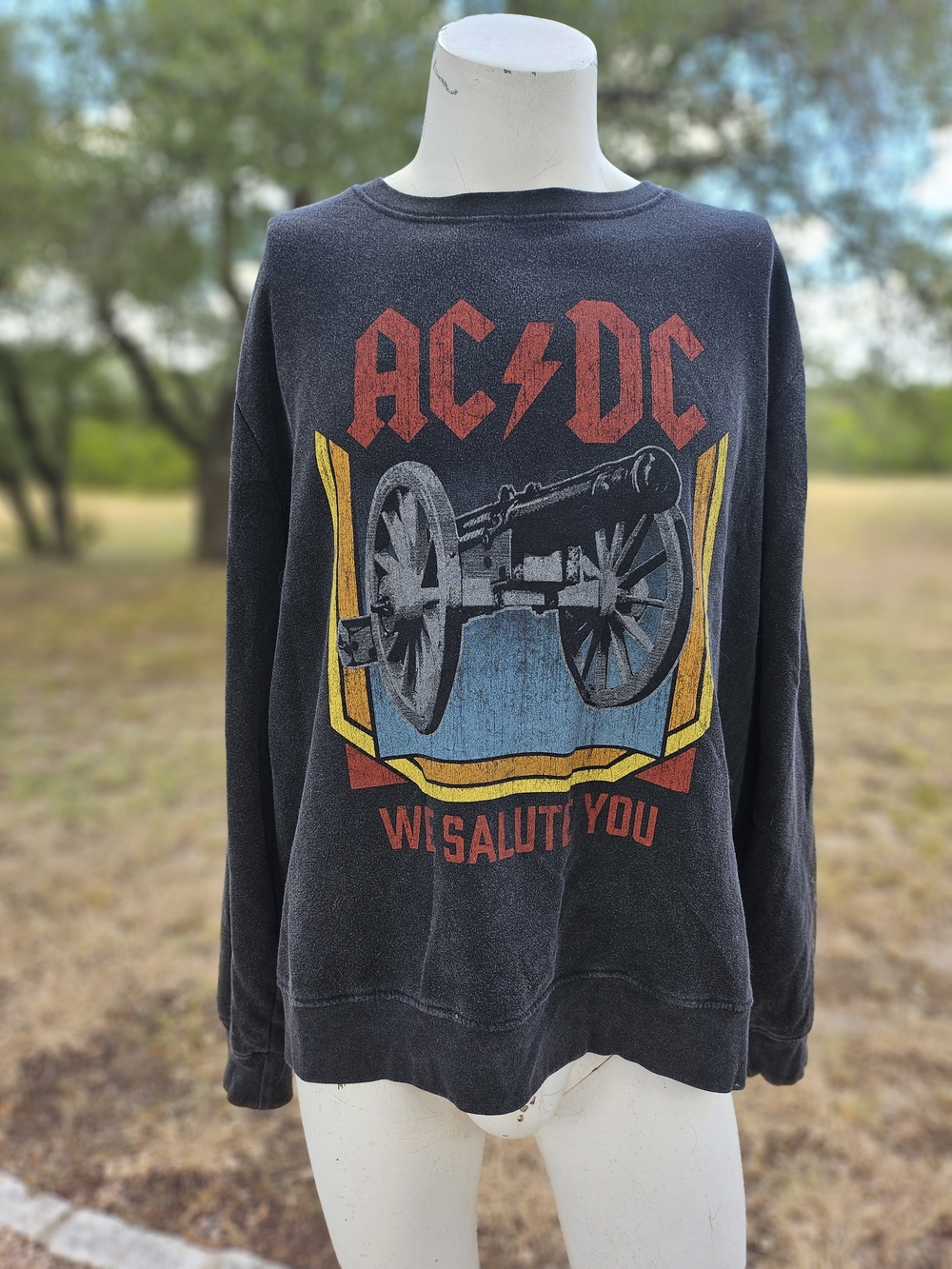 AC/DC 2023 We Salute You Black Men's Graphic Logo Tee XL